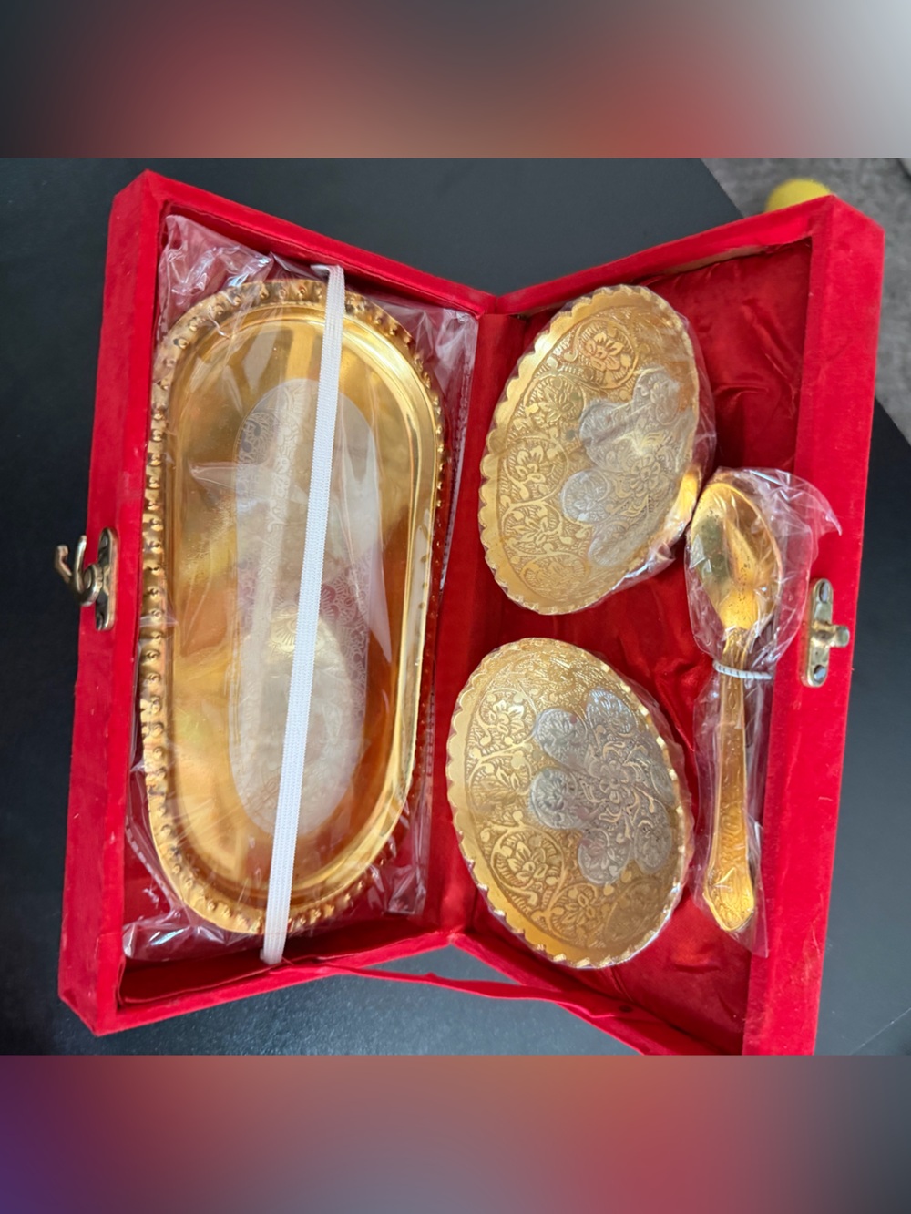 Gold Decorative Vanity Bowl Set - gifting purpose